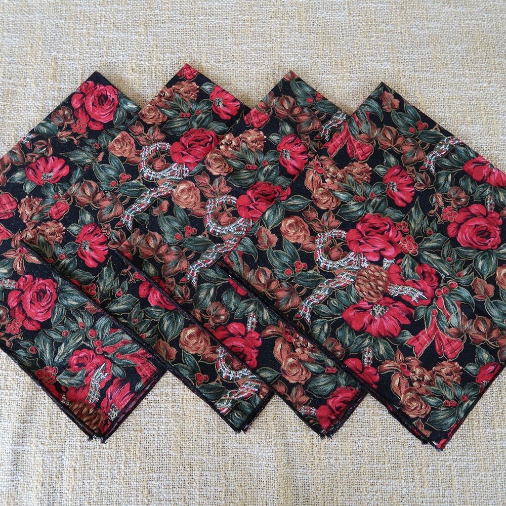 4 Floral Dinner Napkins 20" Cotton